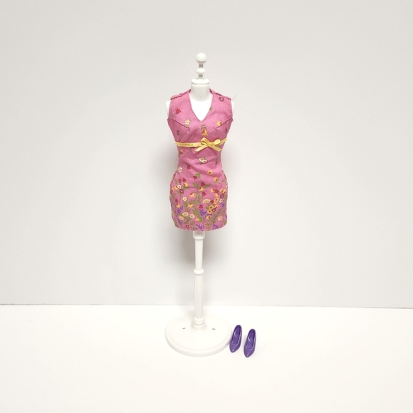 4/$20  1999 Barbie Pretty Flowers Dress - Picture 1 of 5